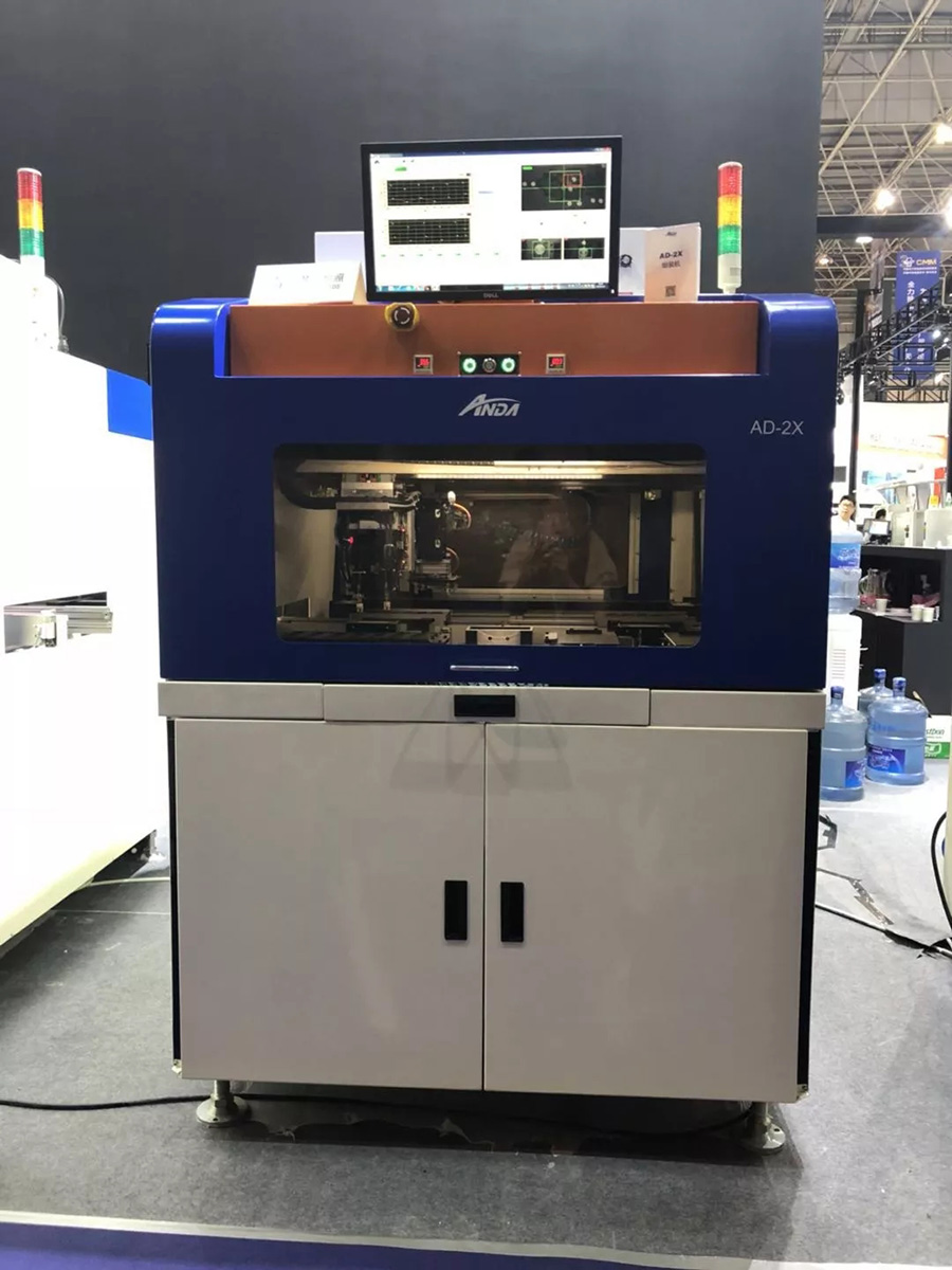 尊龙凯时坚持自主创新，多部设备首次公开亮相 | 电子制造自动化展报道