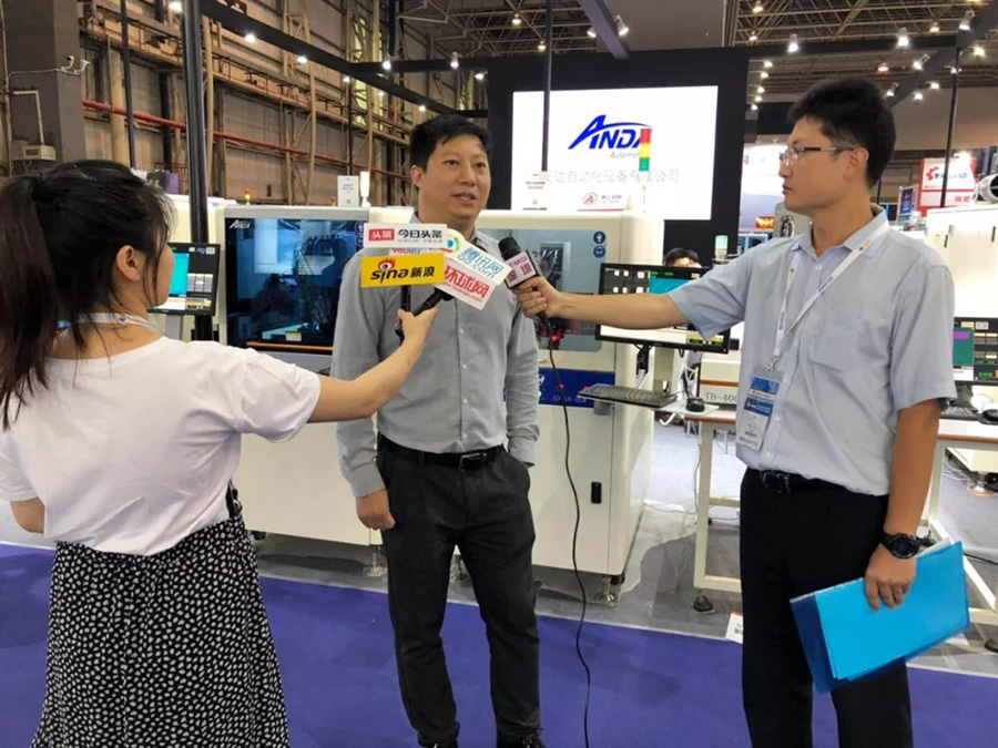 尊龙凯时坚持自主创新，多部设备首次公开亮相 | 电子制造自动化展报道