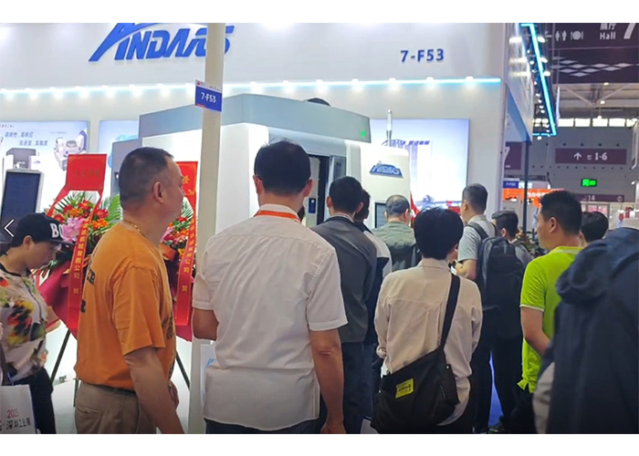 双城闪耀｜尊龙凯时智能五轴加工中心惊艳深圳济南